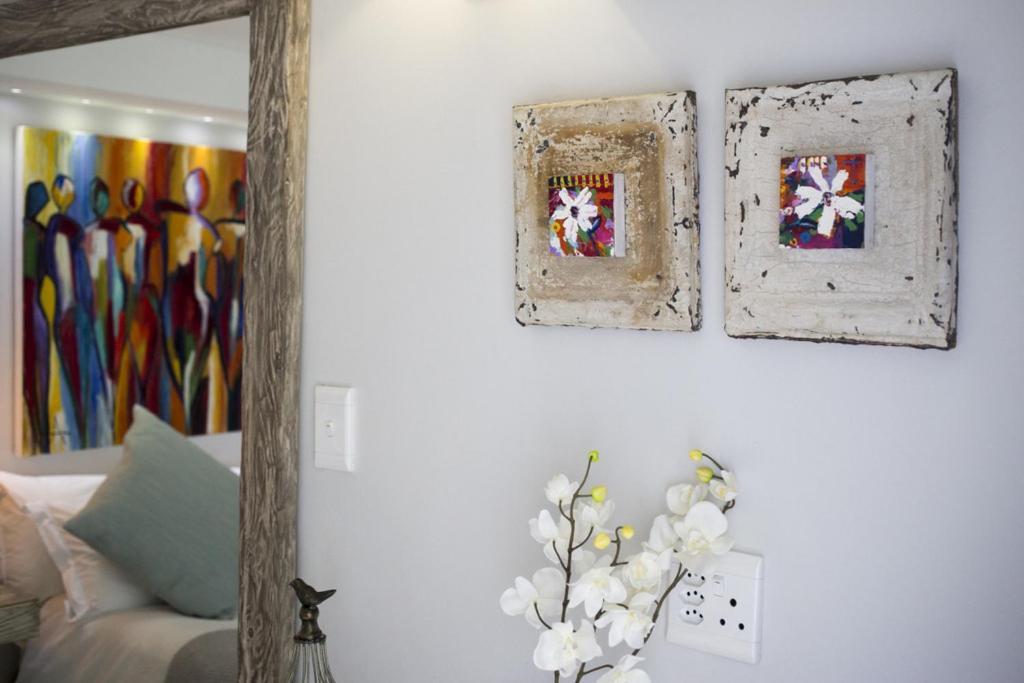 Luxury Upmarket Guesthouse 20 On 4Th Рустенбург Екстер'єр фото